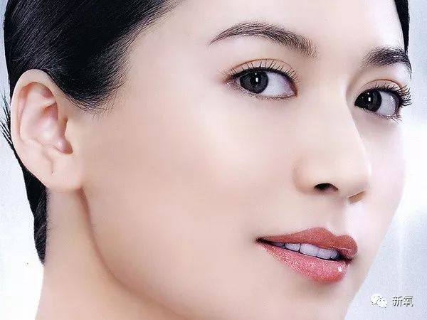 曾是同辈女星中的陪衬的杨丞琳,30岁后彻底将