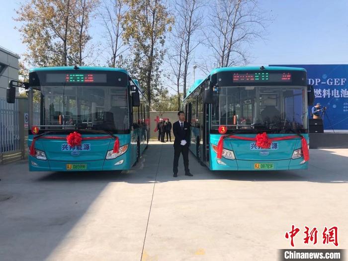 江苏盐城10辆氢燃料电池公交车上路市民享受绿色出行