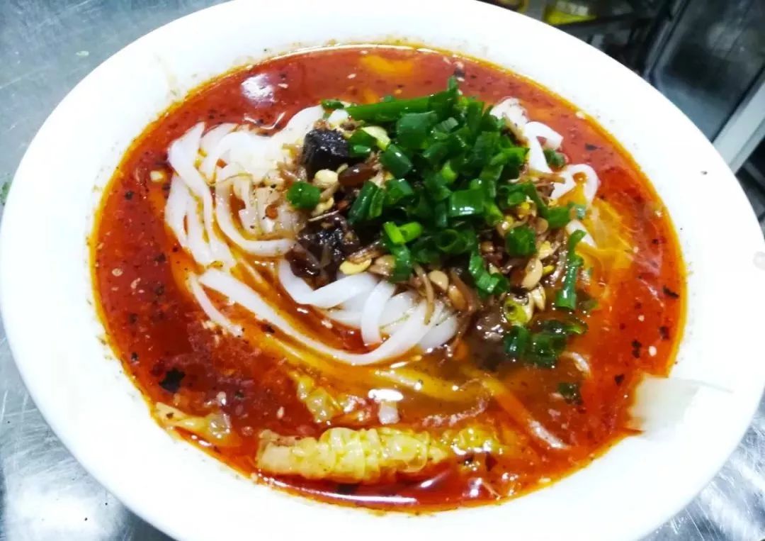 苗乡彭水早晨从一碗米粉开始