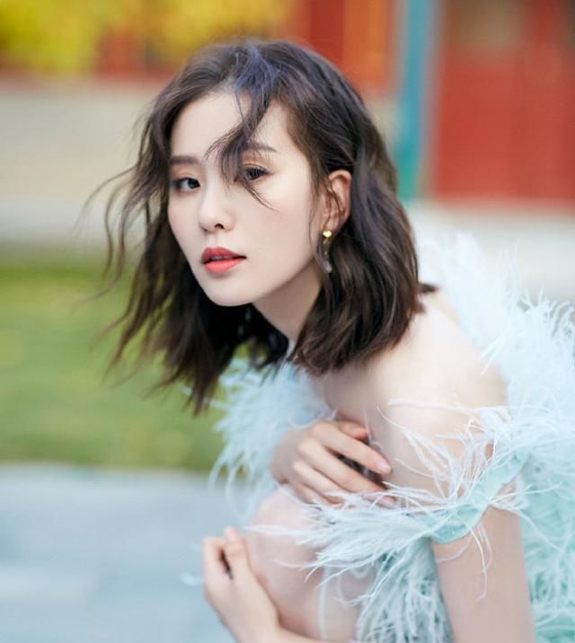 怎么成为有美又有气质的女生 da2b43f590fe4eb1abb981f6609b1ec0.jpeg