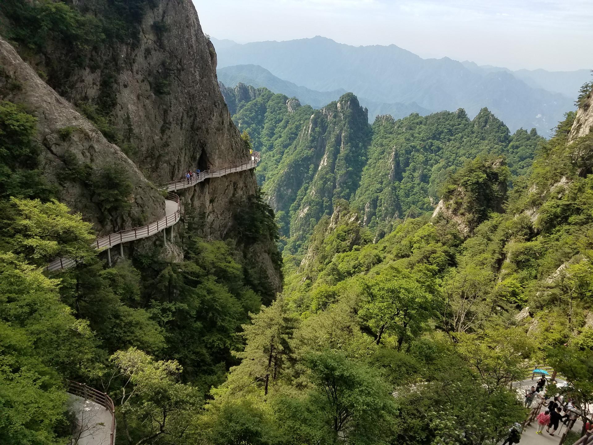 河南的道教名山，已有两千多年历史，唐太宗为它命名