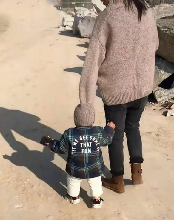 婴儿几个月不用戴帽子出门 e0adaba5238b4fa89cf1c0b58faa24a9.png