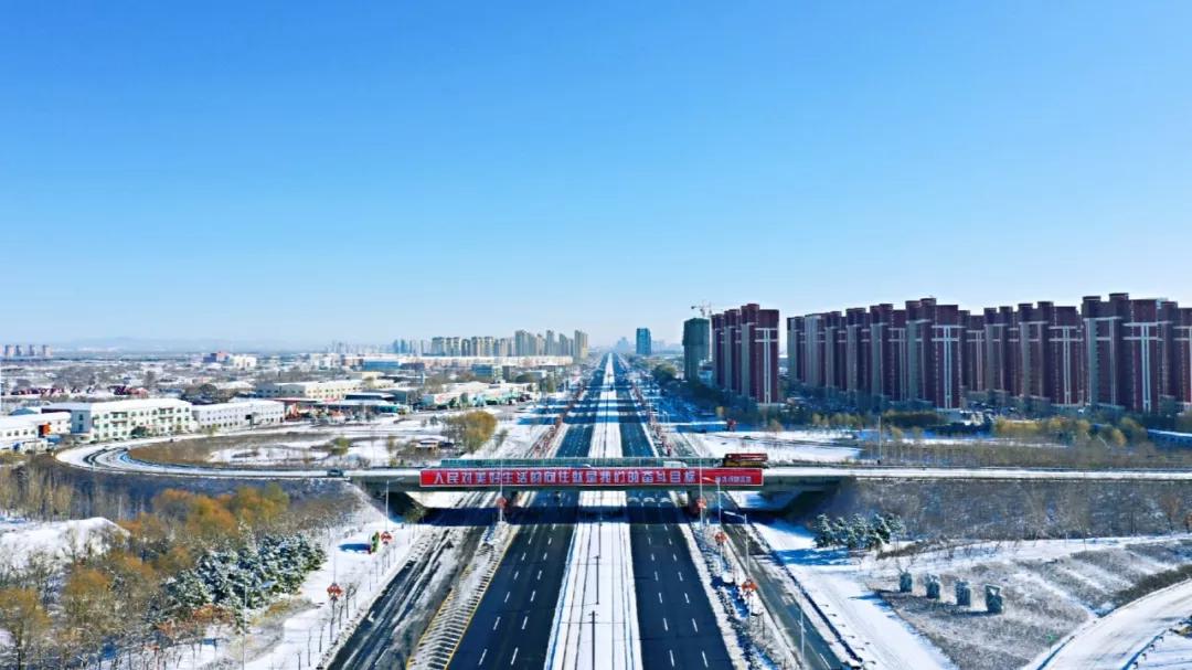 沈抚新区:昼夜奋战破冰除雪 全力保障群众出行安全