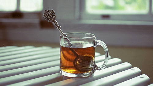 湾区的深秋, 想把每一地一杯的咖啡换成冷茶...