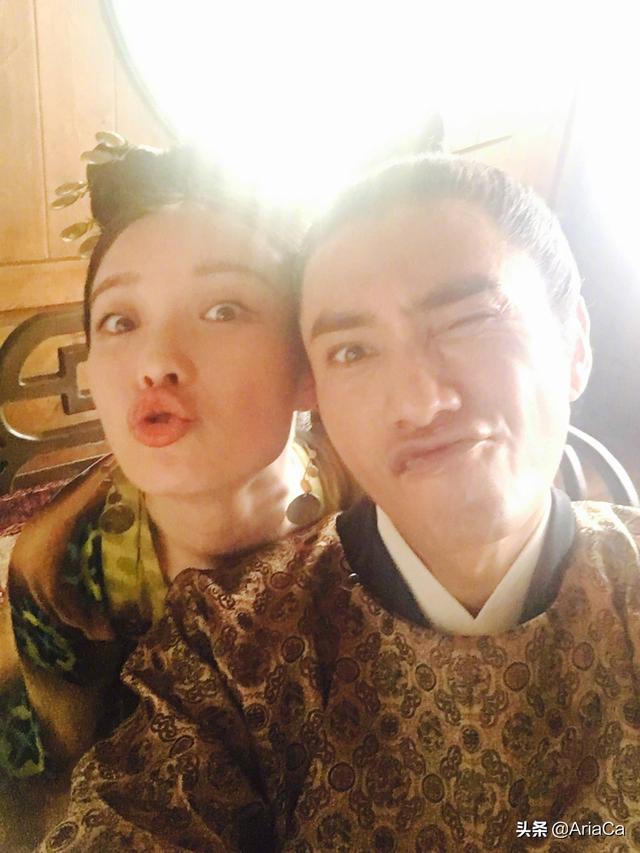 倪妮陈坤上热门,两人平时"亲密无数",即使穿衣搭配也甜度满满