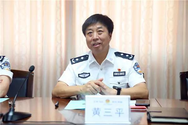 新闻详情 2011年4月,刘胜重返河北省公安厅,担任省公安厅交通警察总队