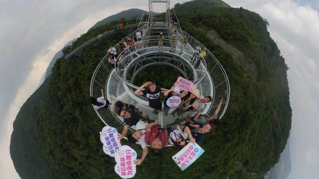 海南有多少人没有存在感 a4f39df8411e4552a10d4d9fb7593b6b.jpeg