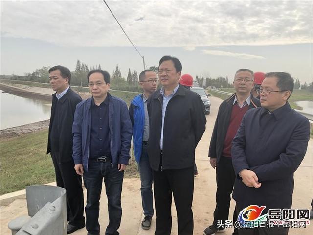 谈正红赴华洪运河巡河