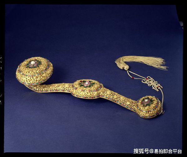 清中期,长58cm,首宽16.5cm,北京故宫博物院藏 返回搜