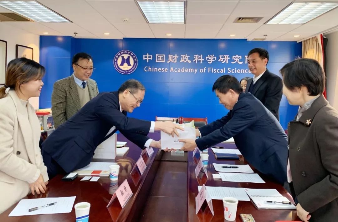世界珠算心算联合会秘书长程北平会见韩国珠算联合会理事长金重喆一行
