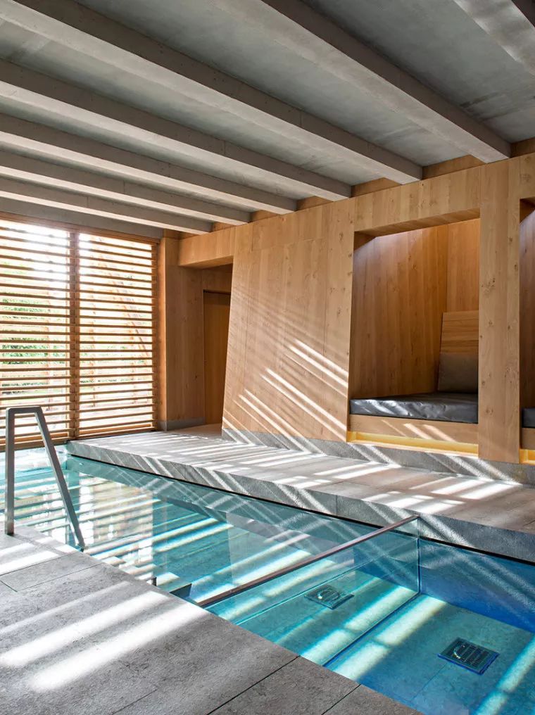 法国附属酒店和水疗中心