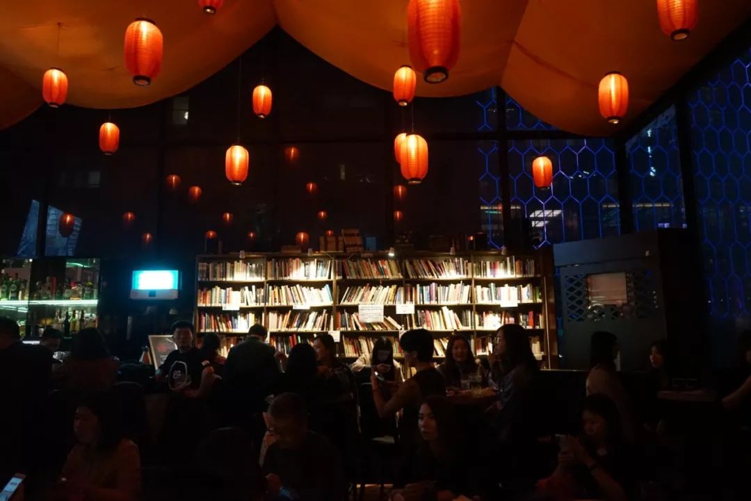 现场直击老书虫最后一夜 | 三明治