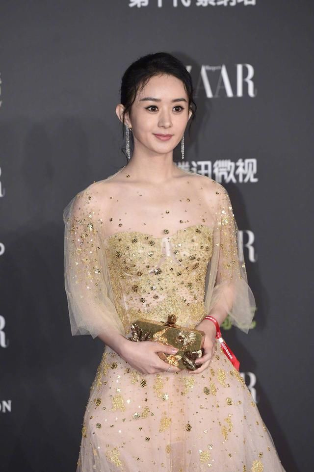 芭莎翻车造型,赵丽颖倪妮状态差,吉娜像网红,刘