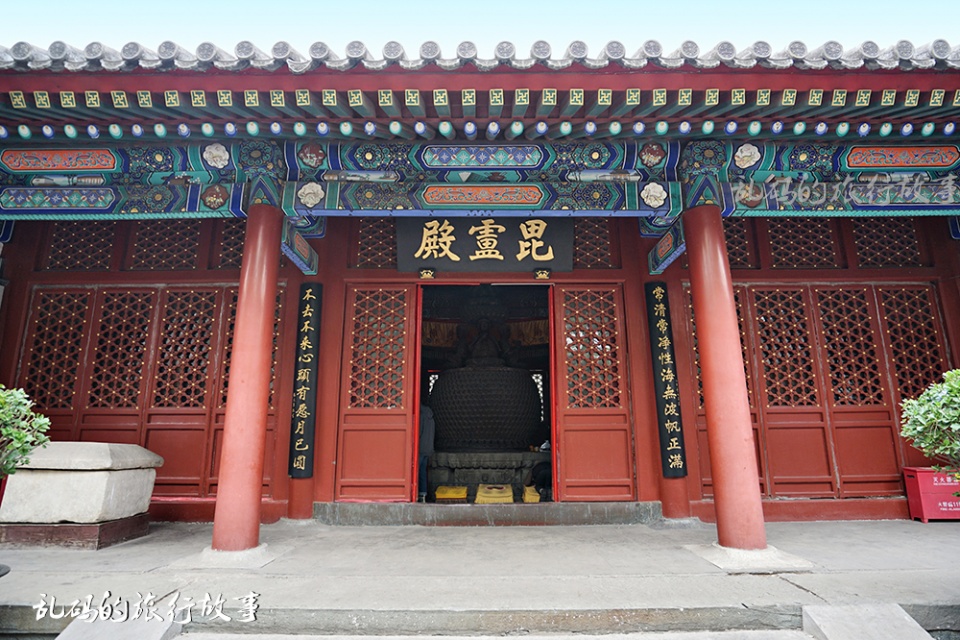 北京城最早的寺院，囚过宋钦宗迷过泰戈尔，藏多件国宝却少有人知