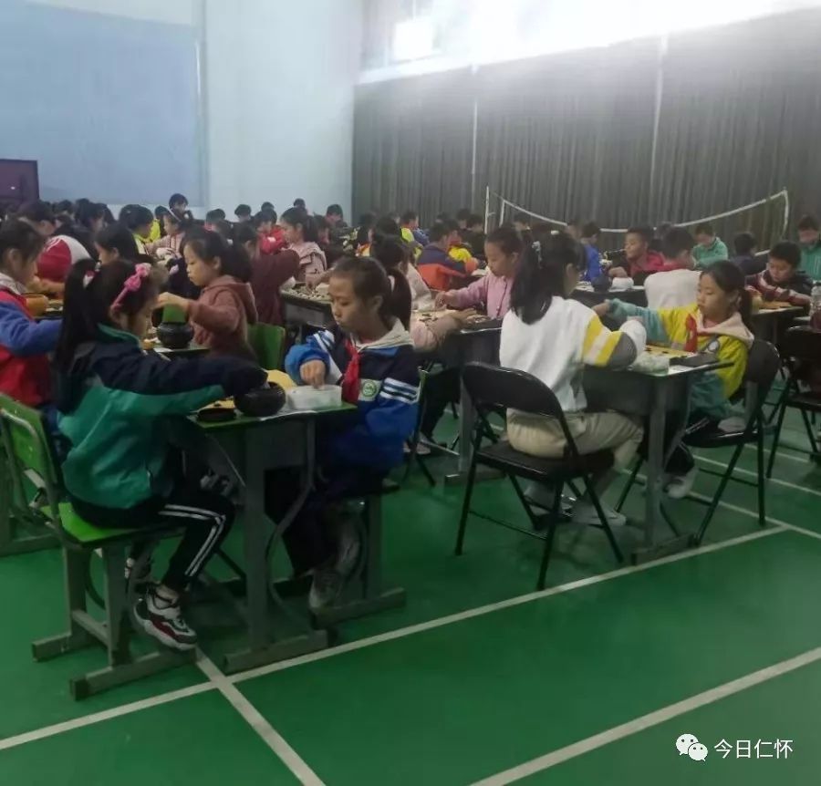 仁怀市第三届中小学围棋比赛举行