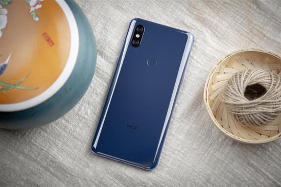 小米拍照手机带摄像头的 1f685f6cf9b042afa40dd93476832db2.jpeg