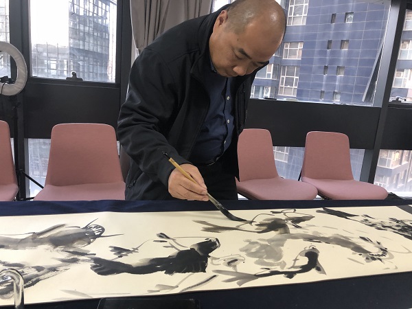 当代花鸟画艺术家李一辰做客江苏之声会客厅