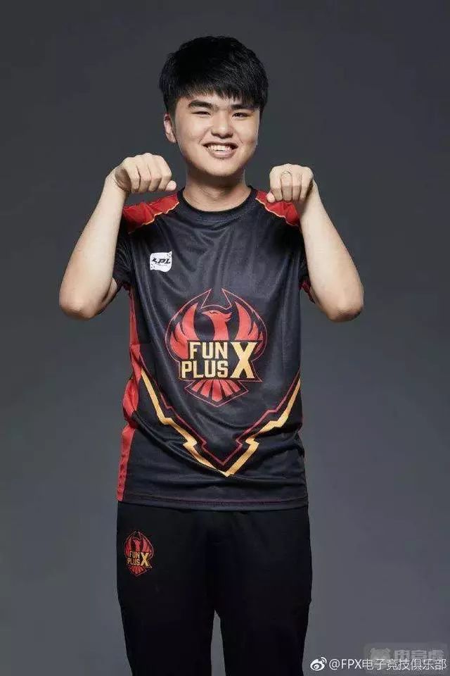 盤點LOL史上最強的10位ADC選手，UZI竟然隻排第二？ 遊戲 第8張