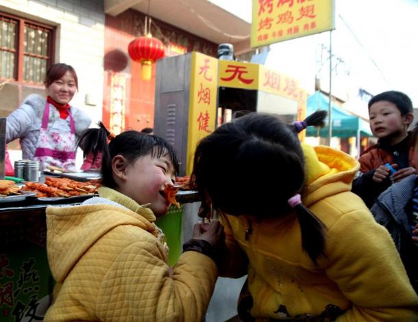 90后俏妈育儿■儿科医生指明：3种零食，家长别随意给孩子吃，积食难长个！