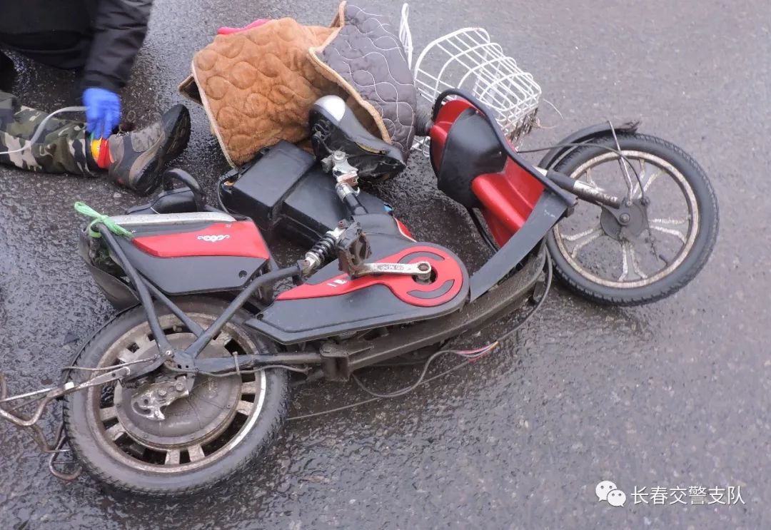 电动车驾驶员被撞当场死亡,肇事车逃逸,交警仅用2小时破案!