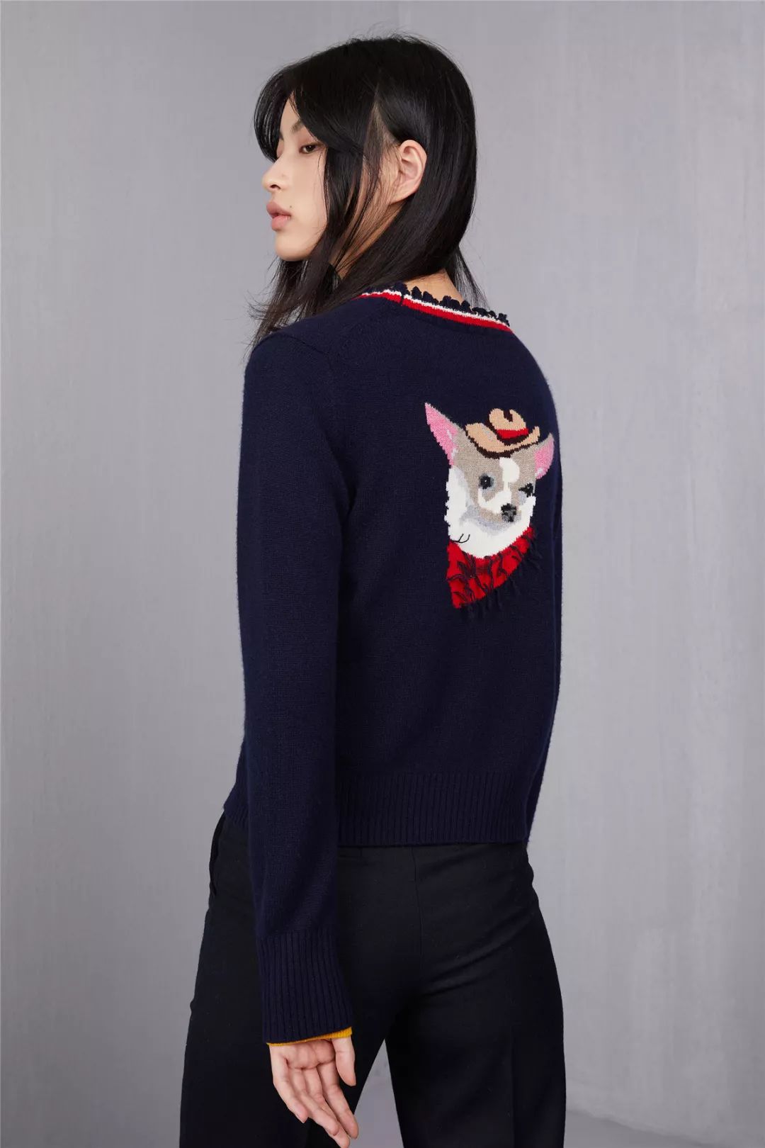 鄂尔多斯羊绒衫官方旗舰店直播间 64bfb24f380e483eb9e28bb3a503c904.jpeg