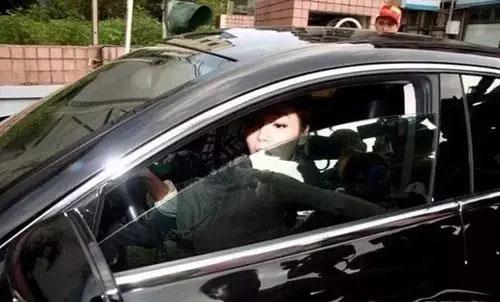 为什么那么多人开车 7f8cd86b02ce4bac8cbe9cb7582aa4ad.jpeg