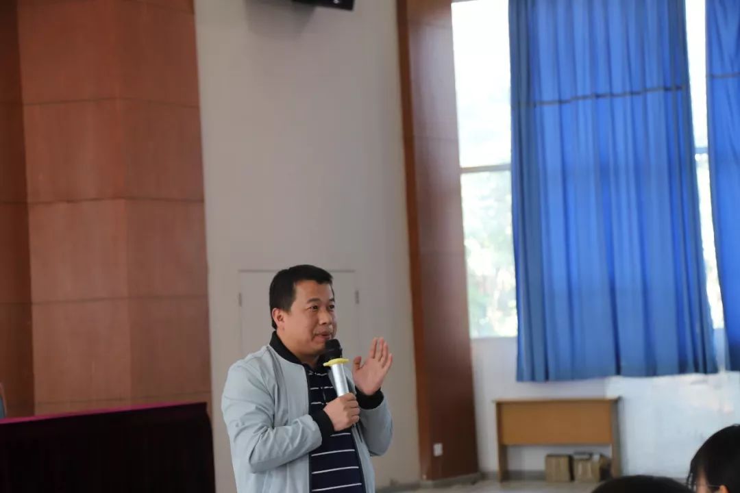 怎么样才能当上学习委员 913ed91375ec44e58829934a08bed592.jpeg