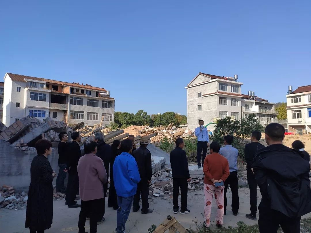 学习先进取长补短 正视差距,积极看齐,为了更好地推进工作,街道办事处