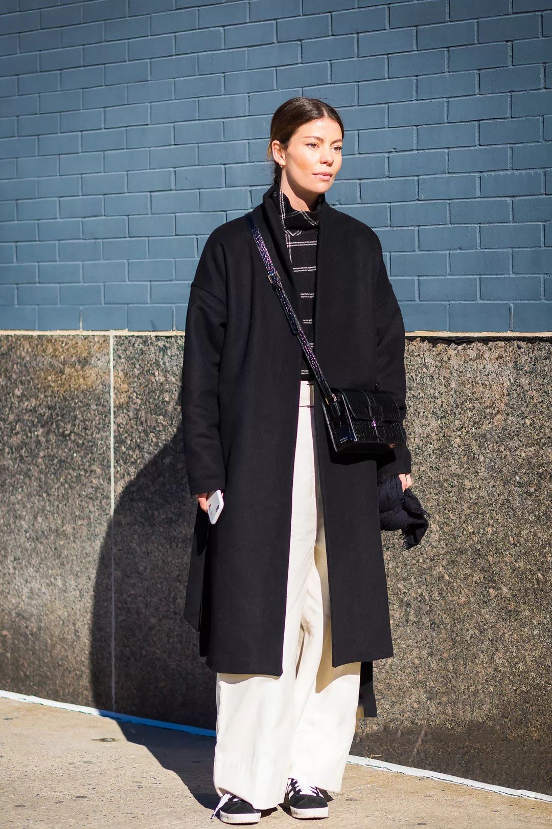 外套修身白色 b8d3f26d0bbb4c71a063d8f7e77fdab7.jpeg