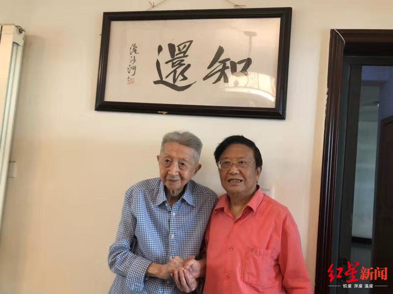 魏明伦追悼流沙河：他在隐逸中治学，6月见面时还要求两家合影