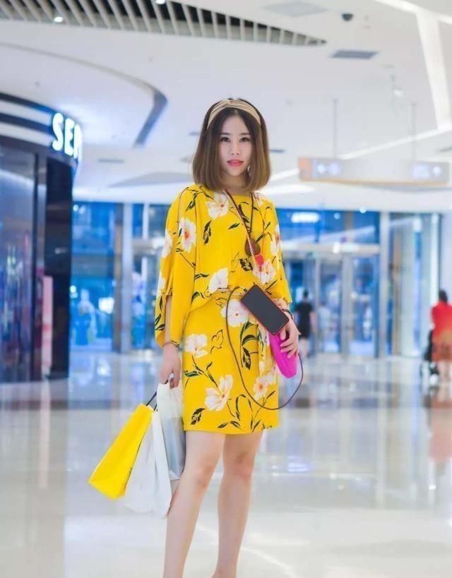 时尚穿搭街拍抖音 4123d36b53514073b21dfdf4fb4c79b5.jpeg