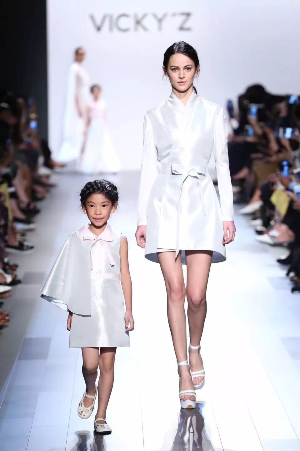 xmodel潮童志少儿模特李瑧妤自律与坚持星榜样五周年少儿模特学员