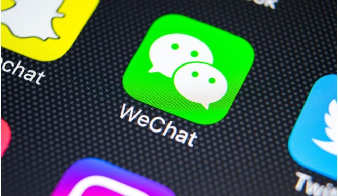 近700名中国人被捕! 华人公司遭移民局突袭,多