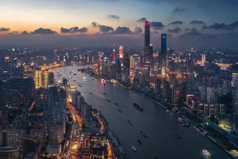 中国十大城市人口面积GDP_中国城市gdp排名2020(2)