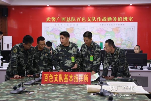 广西靖西5.2级地震致1死4伤，武警官兵迅速驰援