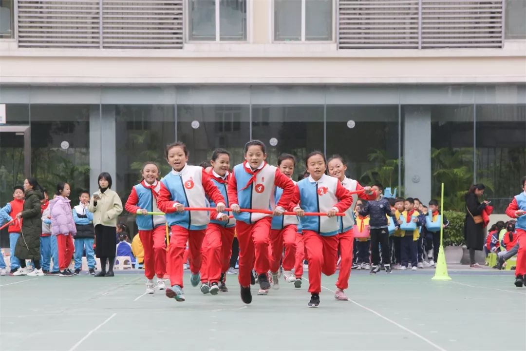 人人参与,比赛项目7重庆首地人和街小学的《首地之星》团体操课程展示