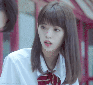 不过,mina最喜欢看的还是 花卷蓝×远藤琴这对别扭小男生 话痨美