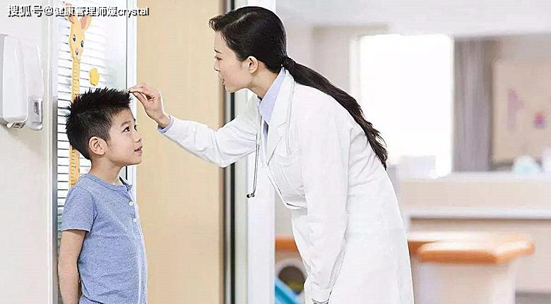 健康管理师媛crystal：辟谣：孩子长的快又高就是好？医生：身高过高有风险，3点要注意
