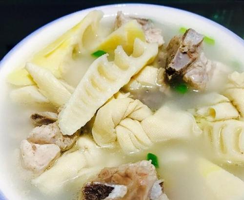 炖豆腐汤的做法大全视频播放 518b7cc14cab4cd68bab40951bd17293.jpeg