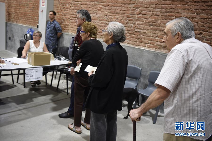 乌拉圭举行总统选举第二轮投票