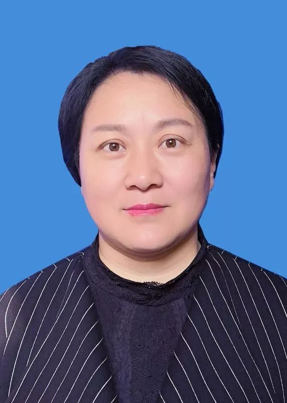 点击看视频她就是姚艳华奋斗在司法一线的"熊猫侠"她是身怀"