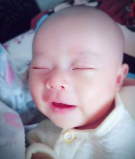 婴儿几个月长头发最快 98757debc7104b02a62159a51d8ccb6d.jpeg