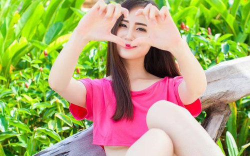 怎么夸女生穿什么都好看 ab33595e5dea49caa876cbfa633bbb43.jpeg