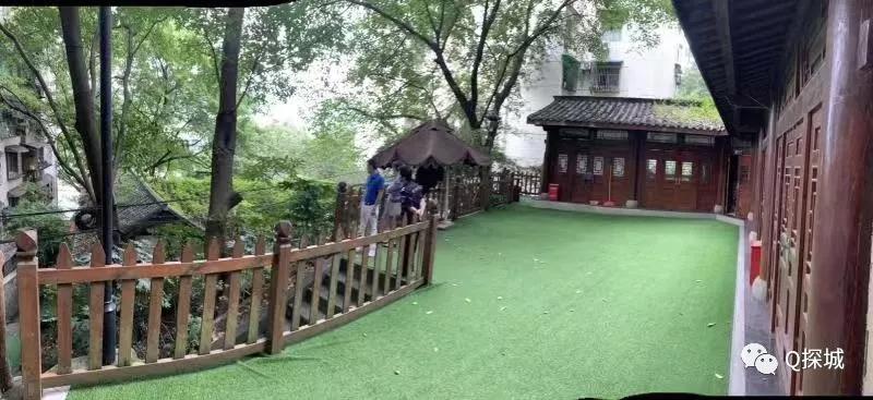 重庆山坡上有个"雅舍" 能喝咖啡的风马牛书房
