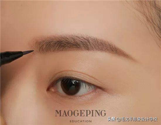 眉毛怎么画的立体 d67e2144e11e4454b5551dfab0dddad6.jpeg