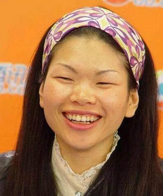 世界出名的江西丑模如今在另一个领域大红大紫