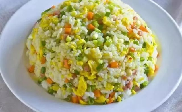 什么食材蛋炒饭好吃 f774bcf9b21c48a8bffe2a88f3b1f84b.jpeg