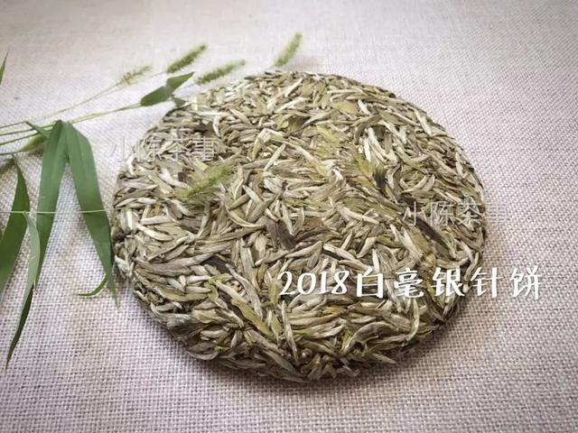 为什么白茶能压成饼，而武夷岩茶不能压？