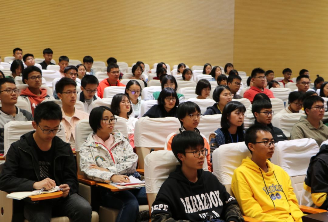 撰稿:杨仕才 审阅:王利 图片/编辑:党办返回搜狐,查看更多