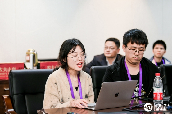 图：荣获一等奖队伍路演现场